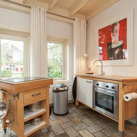 Spacious Holiday In With Jacuzzi Feriehus *