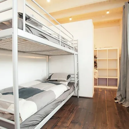 Spacious Holiday In With Jacuzzi Feriehus