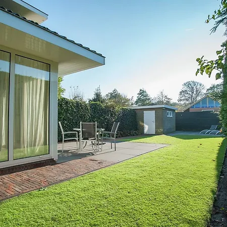 Feriehus Spacious Holiday In With Jacuzzi Groet