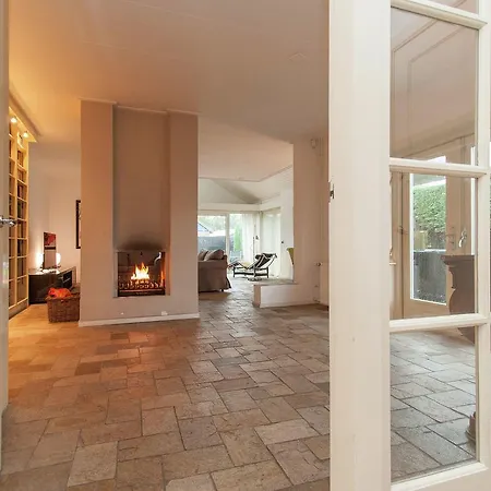 Feriehus Spacious Holiday In With Jacuzzi Groet
